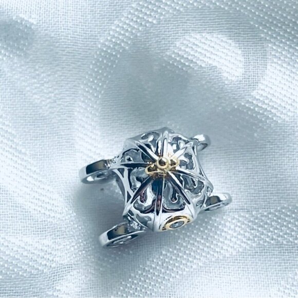 🏰 NWOT LOT Princess Cinderella  & her Enchanted Carriage Charms✨💙 - Picture 16 of 16